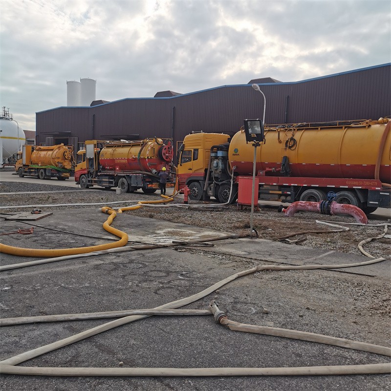 铁力污水池清理