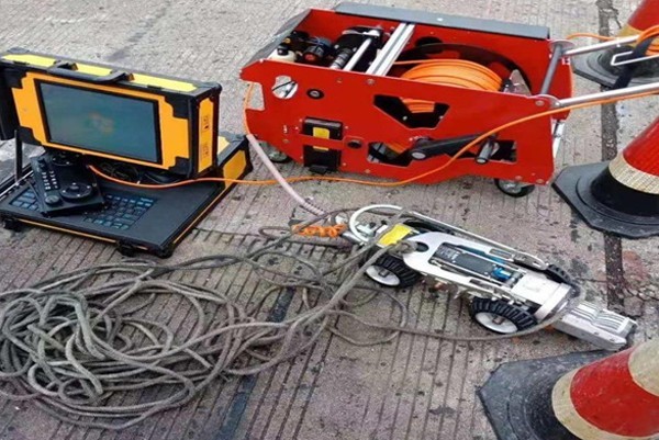 铁力CCTV管道检测机器人